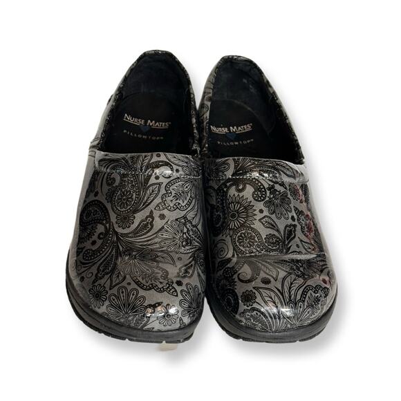 Nurse Mates Gray Paisley Pillow Top Cushion Clogs - Picture 4 of 7
